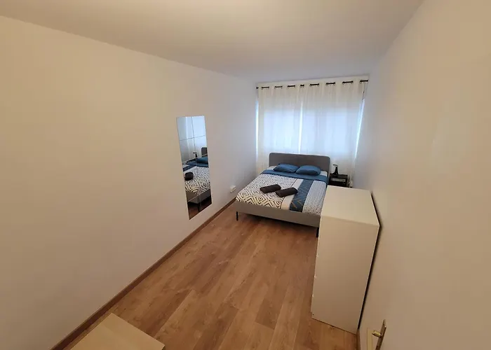 Beautiful & Cosy 3 Bedrooms Full Accommodation