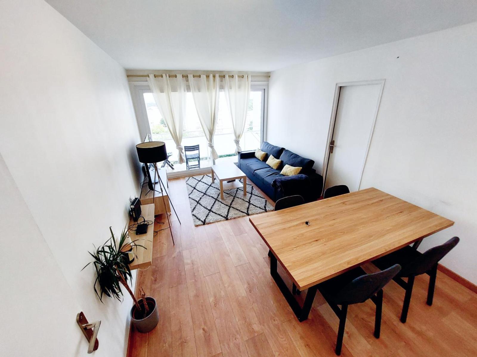 Beautiful & Cosy 3 Bedrooms Full Apartment Ris-Orangis